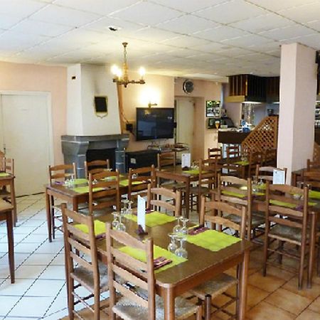 Hotel Restaurant Du Pont-Vieux Сен-Флур Екстер'єр фото